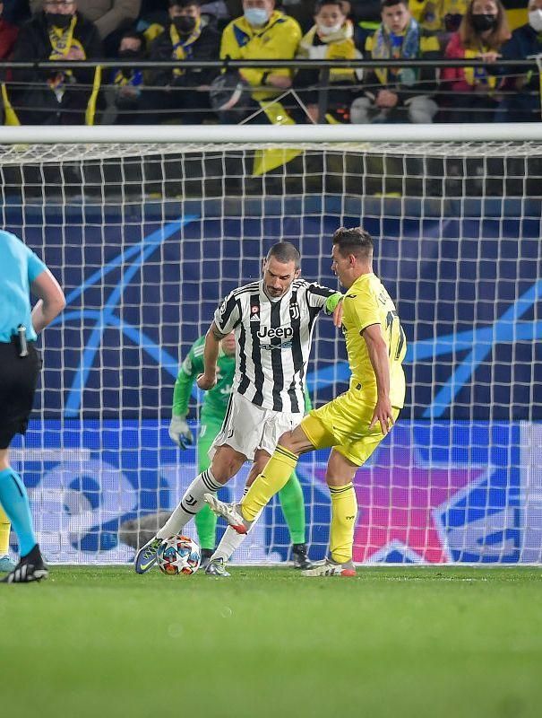 开云体育官网-比利亚雷亚尔客场输球，遇到赛季首场失利