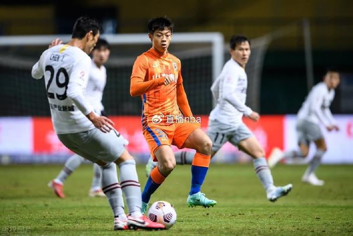 鲁能客场连败加剧,力保保级关键时刻陷入低谷的简单介绍 鲁能客场连败加剧,力保保级关键时刻陷入低谷的简单介绍