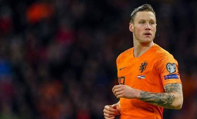 曼联前锋身手敏捷,连续进球助球队取胜 曼联前锋身手敏捷,连续进球助球队取胜