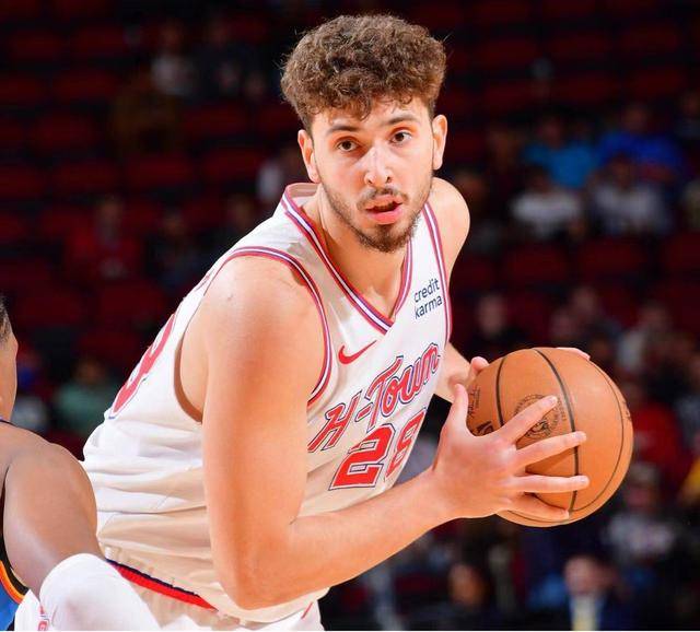 开云体育app-篮网东部冠军赛继续胜出，士气高涨的简单介绍