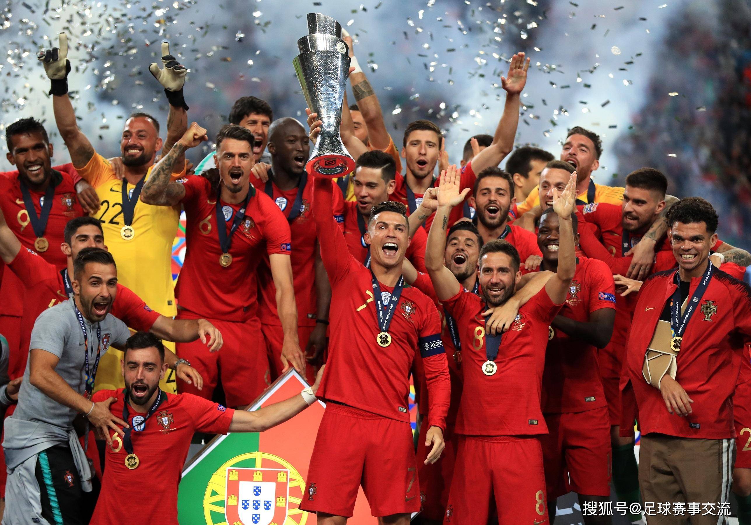 丹麦队与乌克兰队展开激烈较量 丹麦队与乌克兰队展开激烈较量