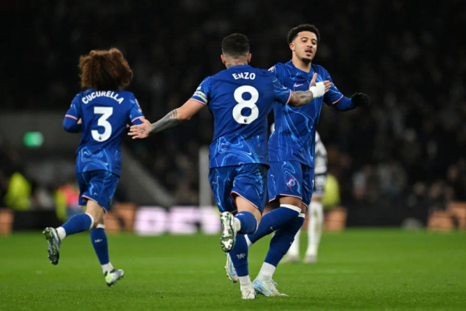 华尔沃德斯塔德联击败切尔西,英超冲击前十 华尔沃德斯塔德联击败切尔西,英超冲击前十