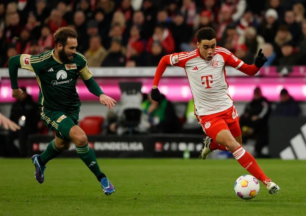 拜仁慕尼黑横扫对手,提前晋级 拜仁慕尼黑横扫对手,提前晋级