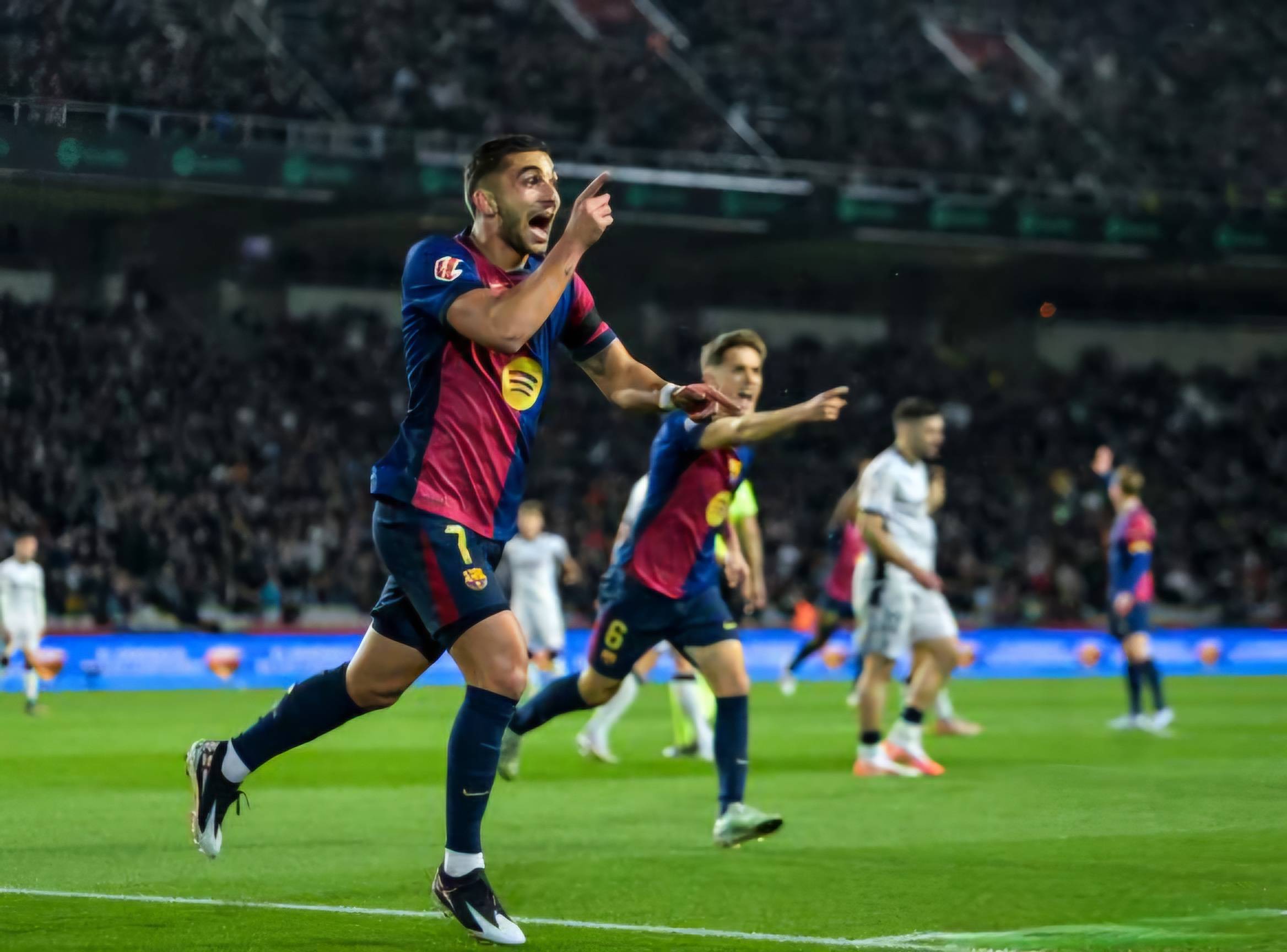 开云体育官网-包含巴萨在毕尔巴鄂迎战：客场艰难的胜利的词条