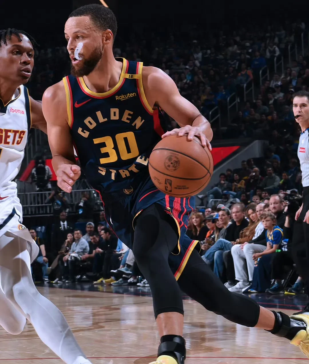 包含勇士队外线得分火热，连胜势头不减的词条