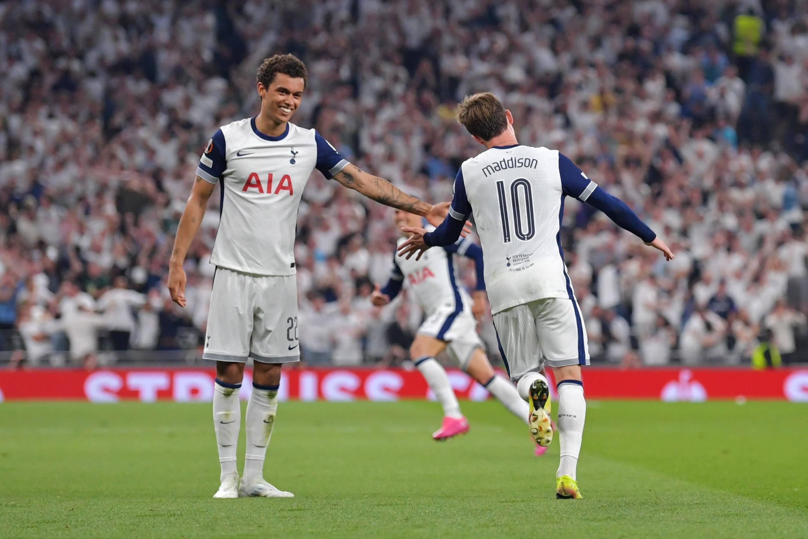 热刺客场告捷，继续保持不败纪录的简单介绍