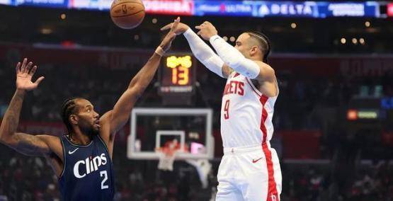 包含开拓者队痛失主场输给犹他爵士队的词条