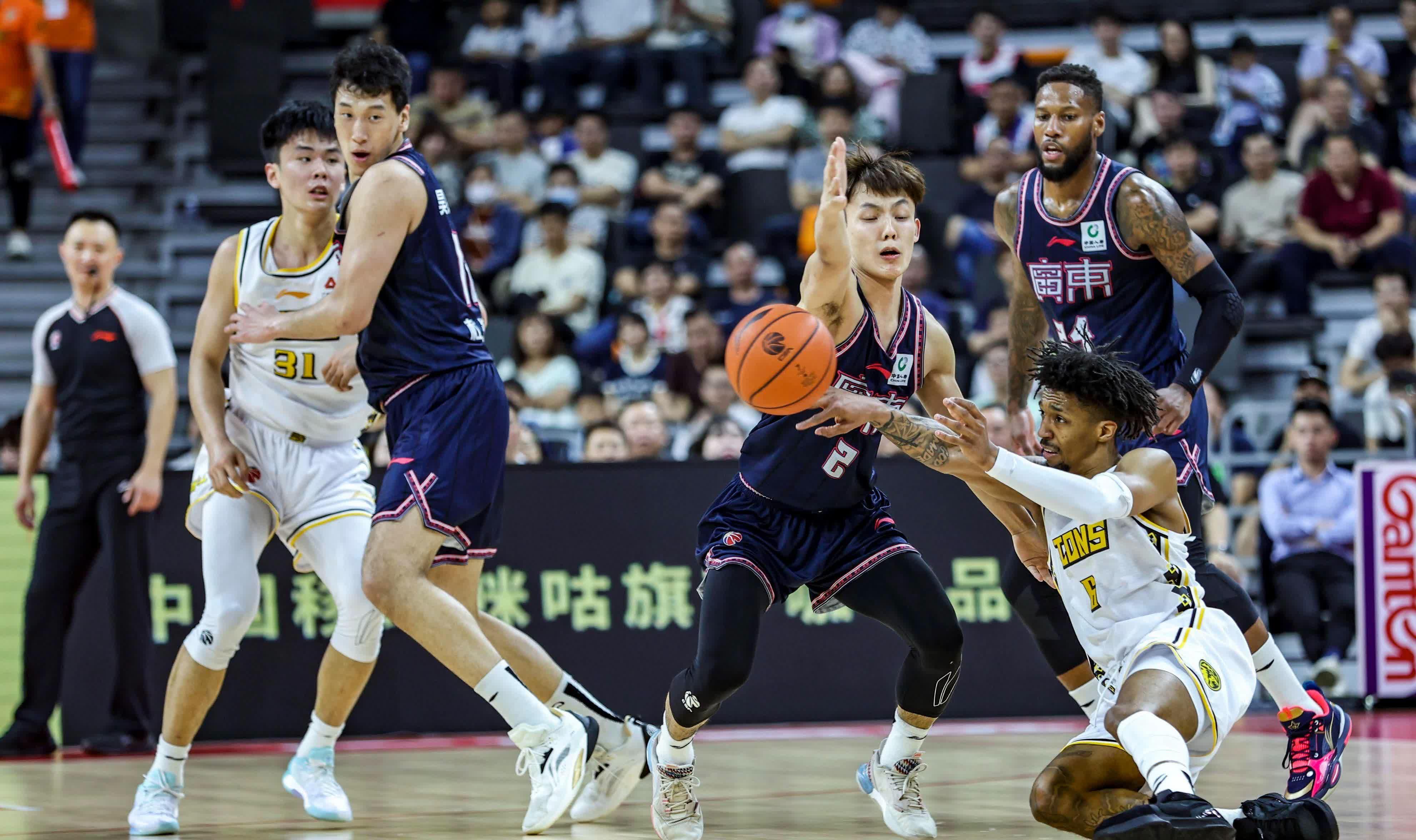 包含深圳队外援受伤,球队实力大受影响的词条 包含深圳队外援受伤,球队实力大受影响的词条