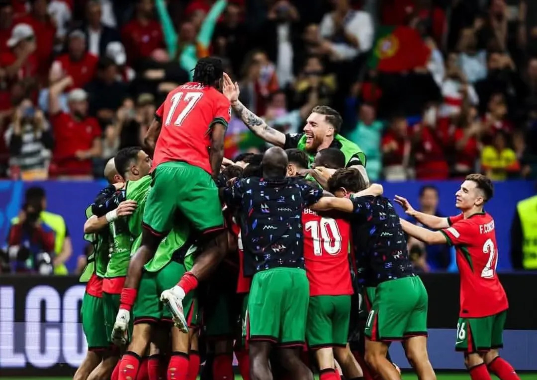 包含荷兰队遭遇挫折,未能晋级欧洲杯决赛的词条 包含荷兰队遭遇挫折,未能晋级欧洲杯决赛的词条