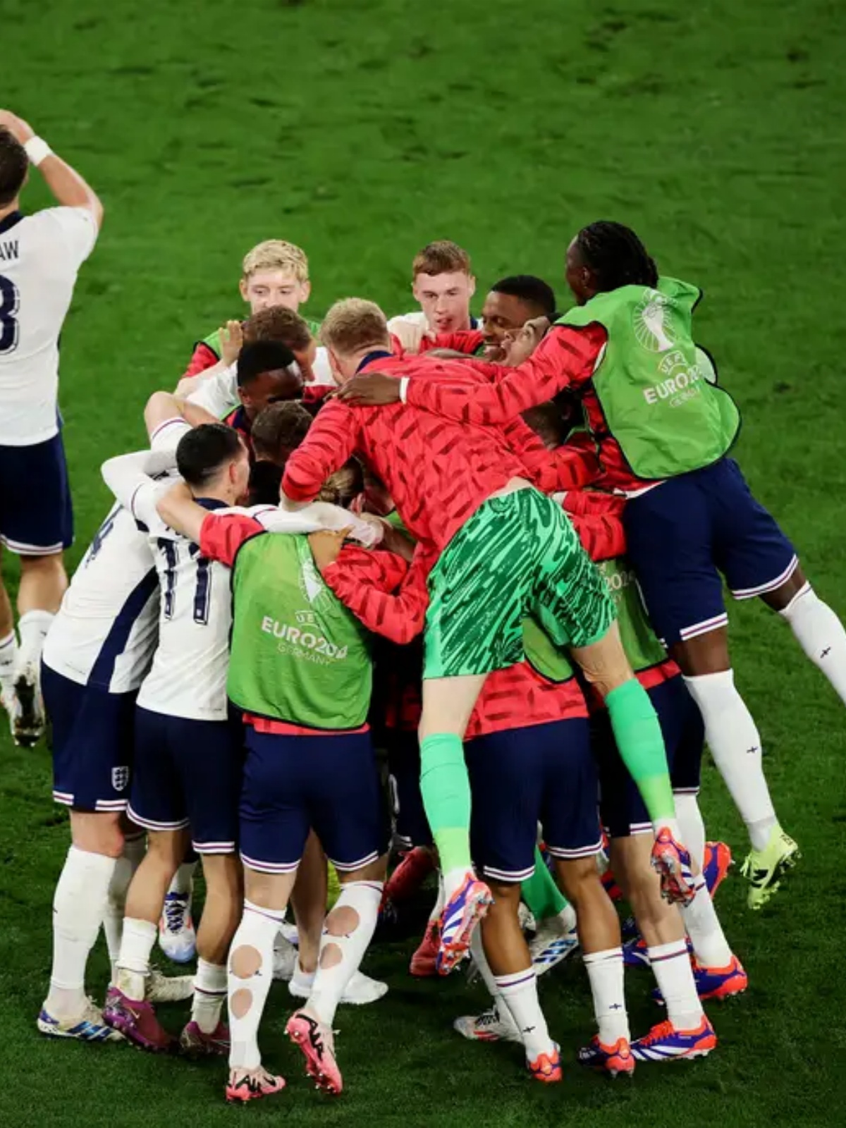 包含英格兰战胜对手,欧预赛比赛球员备战情况的词条 包含英格兰战胜对手,欧预赛比赛球员备战情况的词条